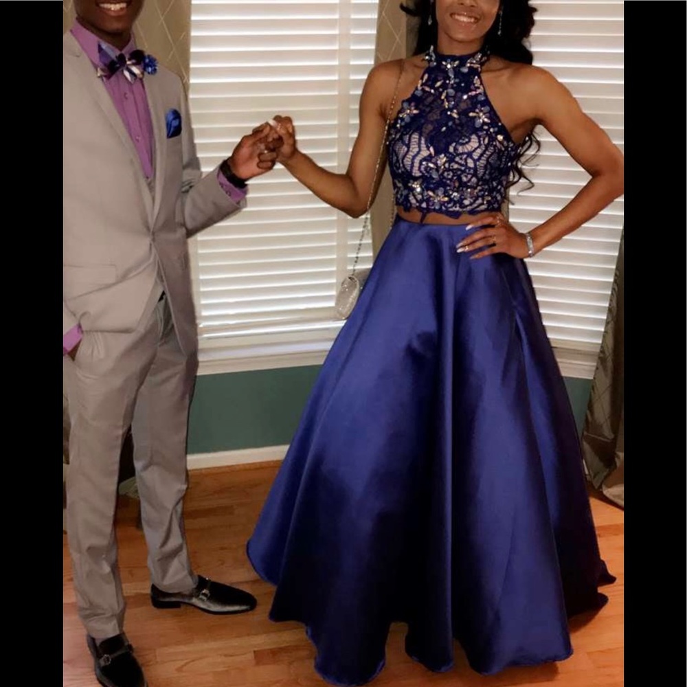 Worn once to 2018 Prom